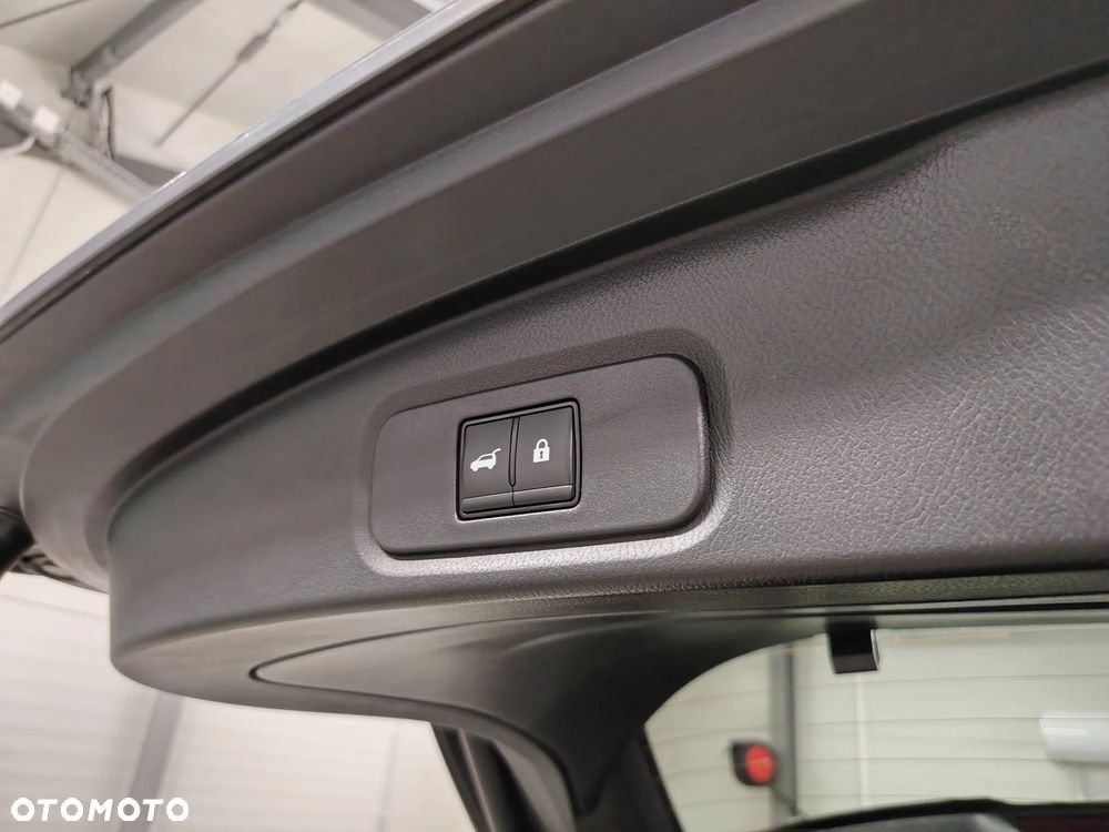 Nissan Qashqai 1.3 DIG-T MHEV Xtronic N-Connecta - 29