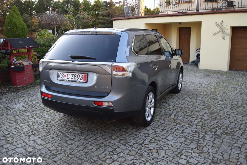 Mitsubishi Outlander 2.2 DID Instyle Navi - 6