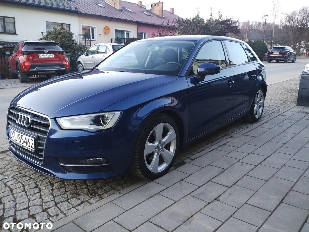 Audi A3 Sportback 1.6 TDI (clean diesel) Ambiente - 2