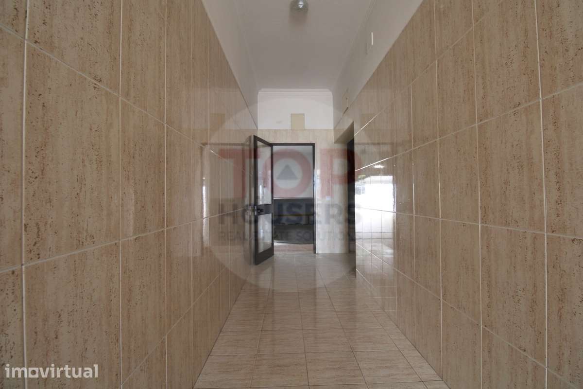 Apartamento T3 Remodelado na Primeira Linha de Mar – Quarteira - Grande imagem: 5/32