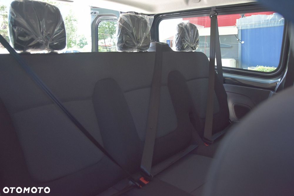 Renault Trafic - 16