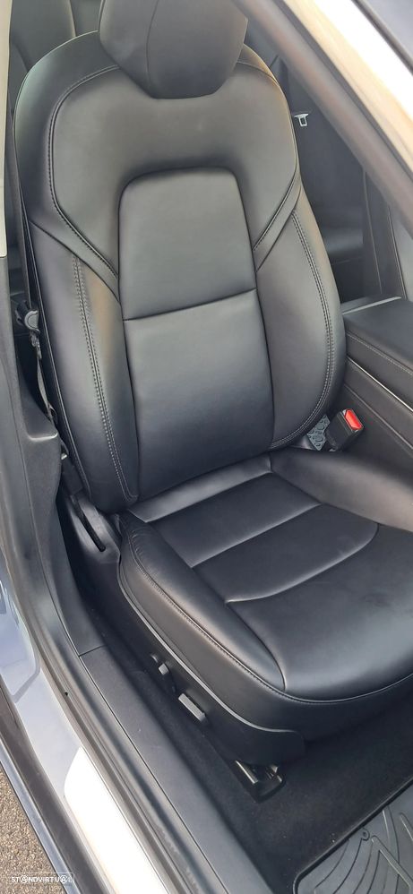 Tesla Model 3 Standard Range Plus RWD - 30