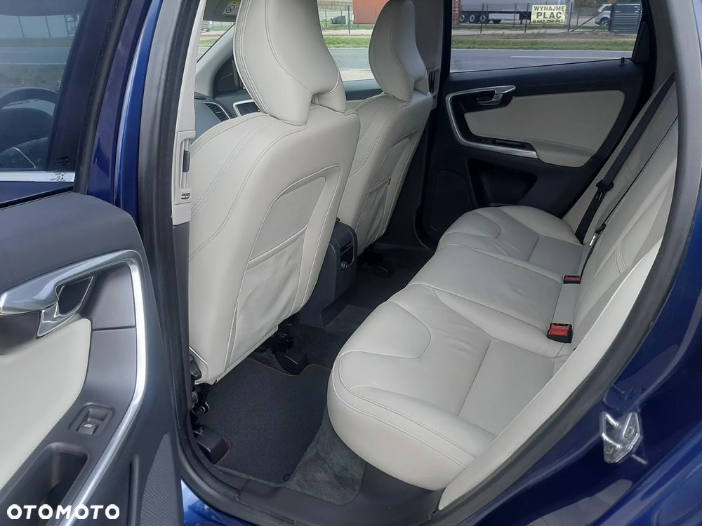 Volvo XC 60 D3 Inscription - 17