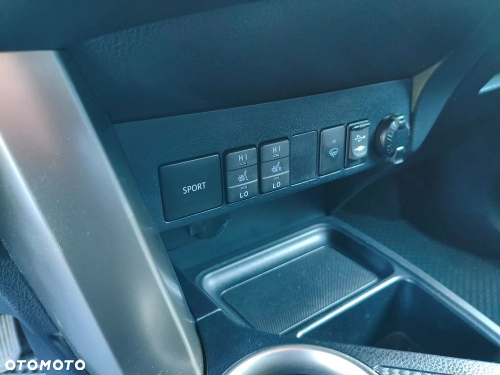 Toyota RAV4 2.0 Premium - 15