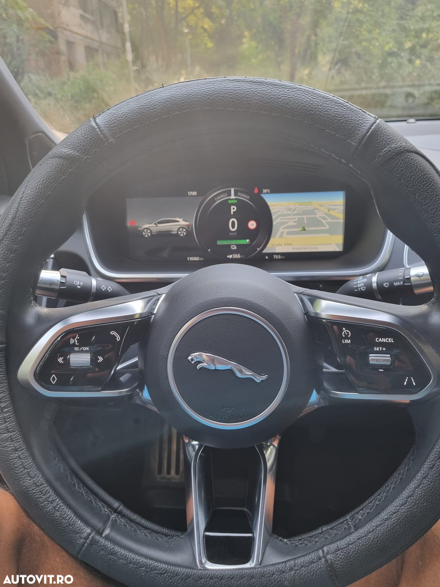 Jaguar I-Pace EV400 AWD R-DYNAMIC HSE - 7