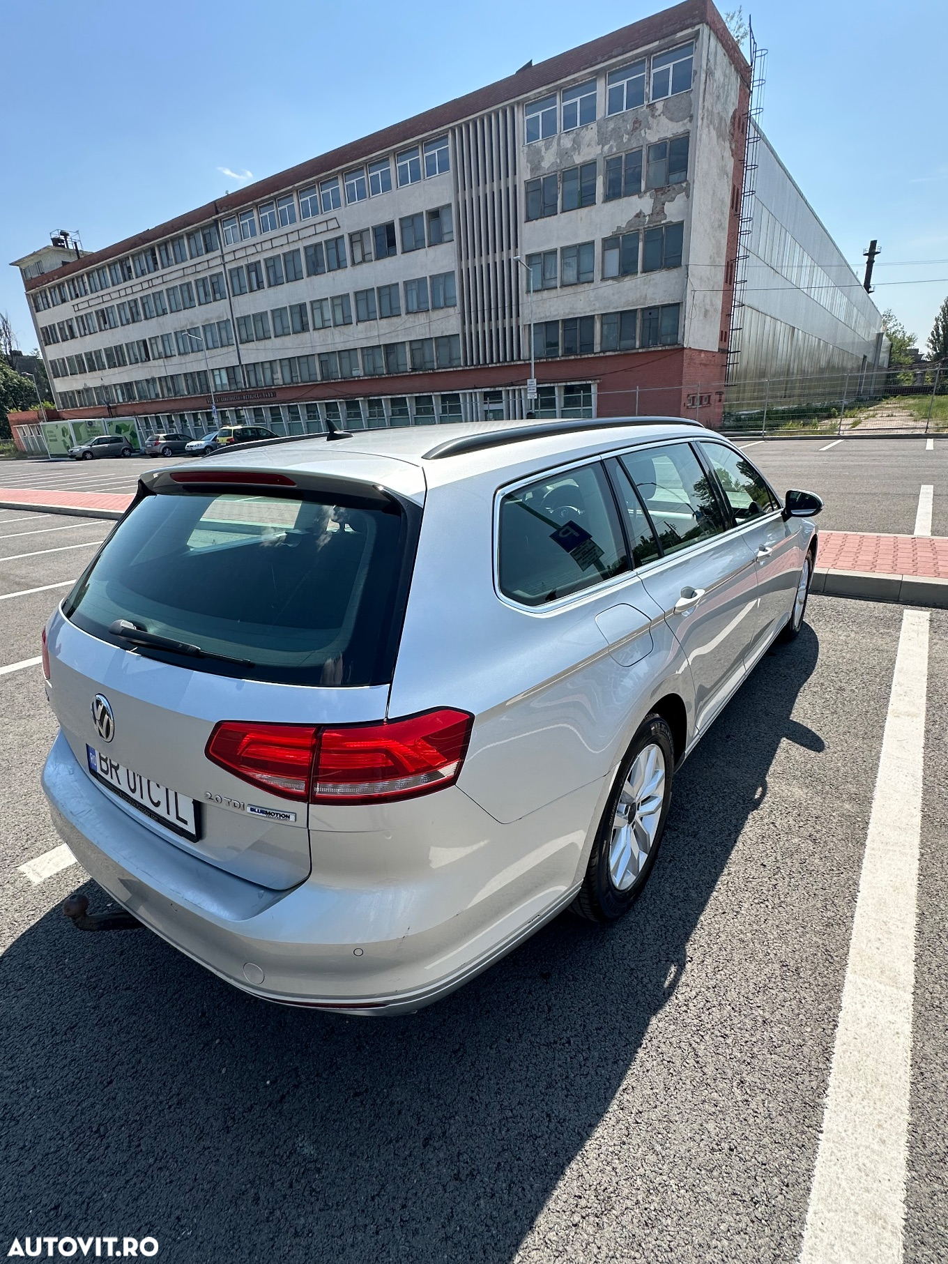 Volkswagen Passat 2.0 TDI (BlueMotion Technology) DSG Comfortline - 6