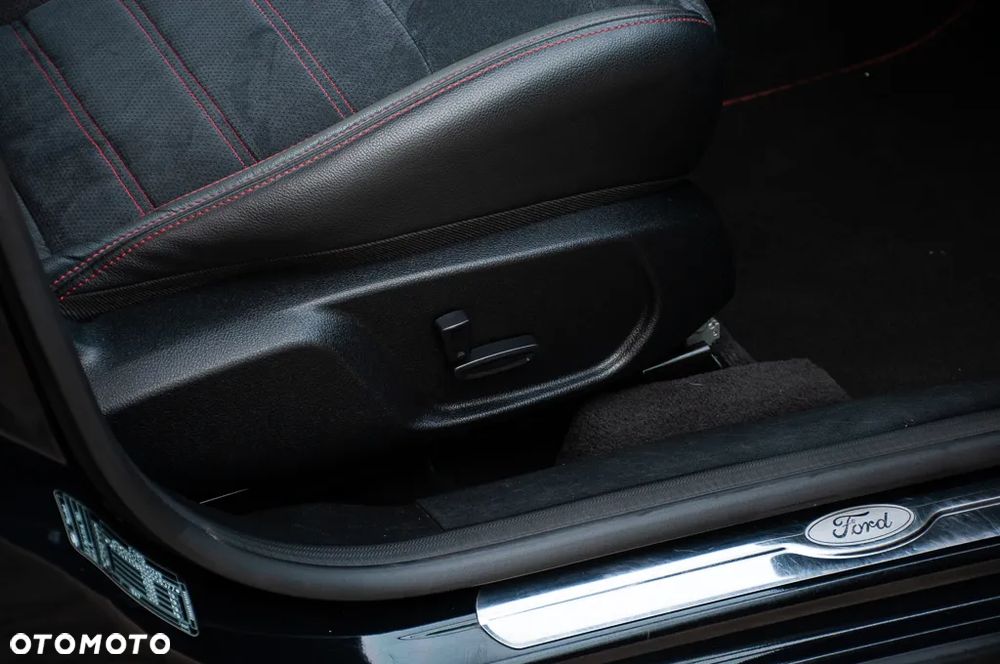 Ford Mondeo 2.0 TDCI Titanium S - 25