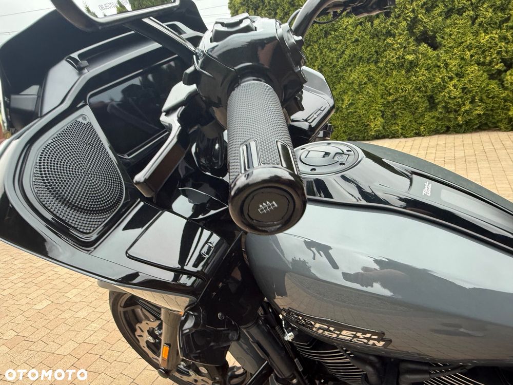 Harley-Davidson Touring Road Glide - 12