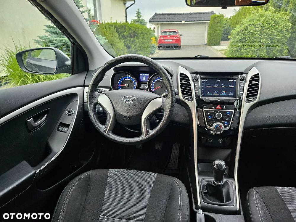 Hyundai i30 1.4 YES - 19