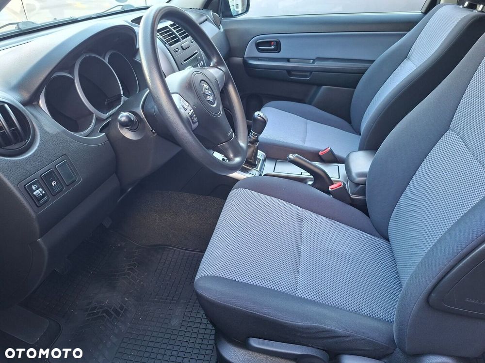 Suzuki Grand Vitara 1.6 - 11
