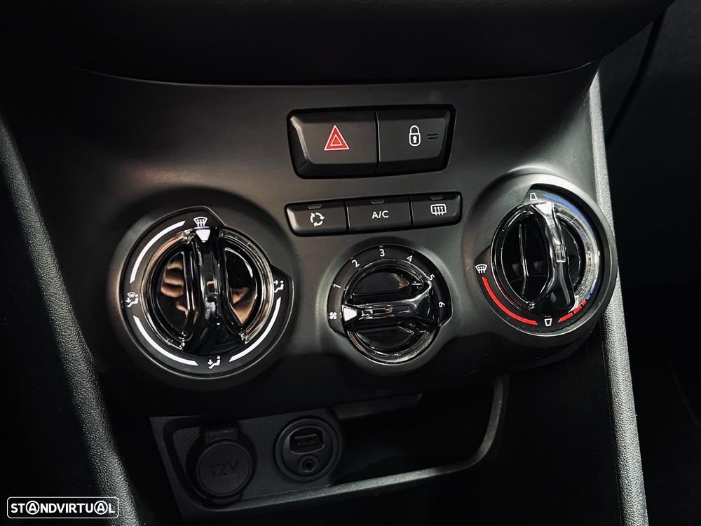 Peugeot 208 1.2 VTi Active - 33