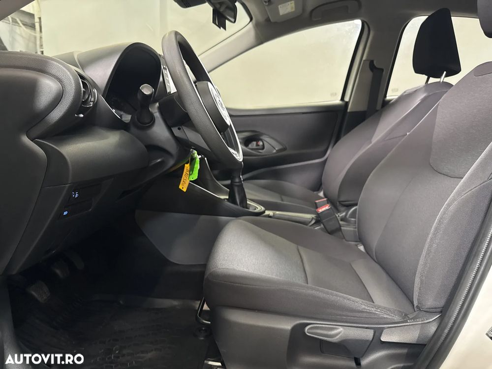 Toyota Yaris - 20