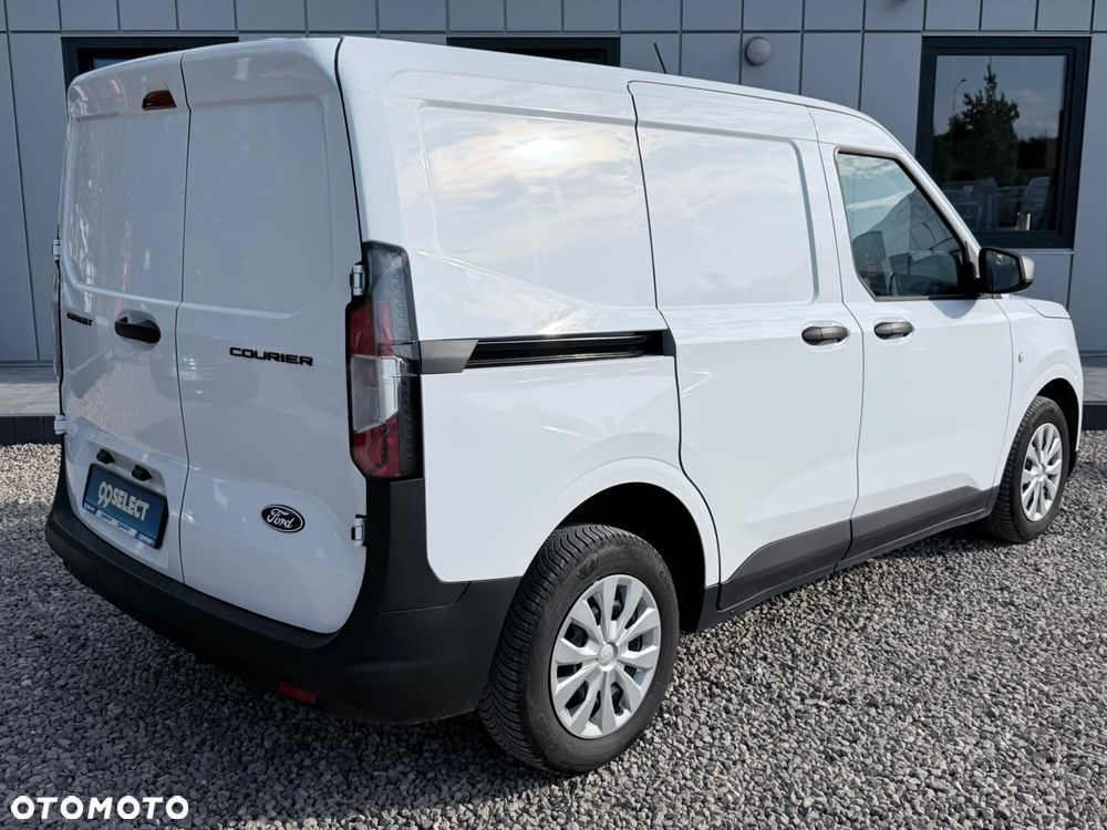 Ford Transit Courier - 5