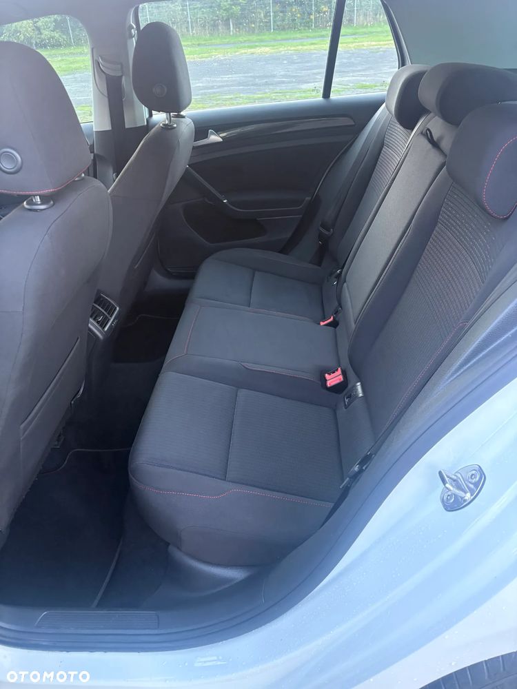 Volkswagen Golf 1.4 TSI DSG Sound - 9