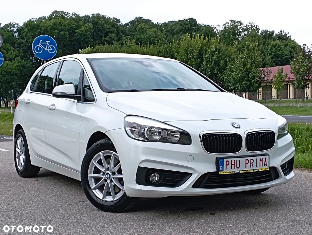 BMW Seria 2 218i - 11