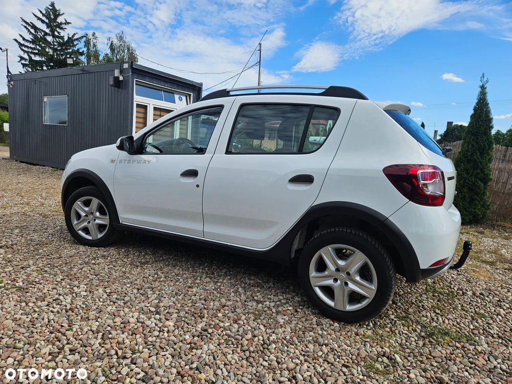 Dacia Sandero TCe 90 Celebration - 8