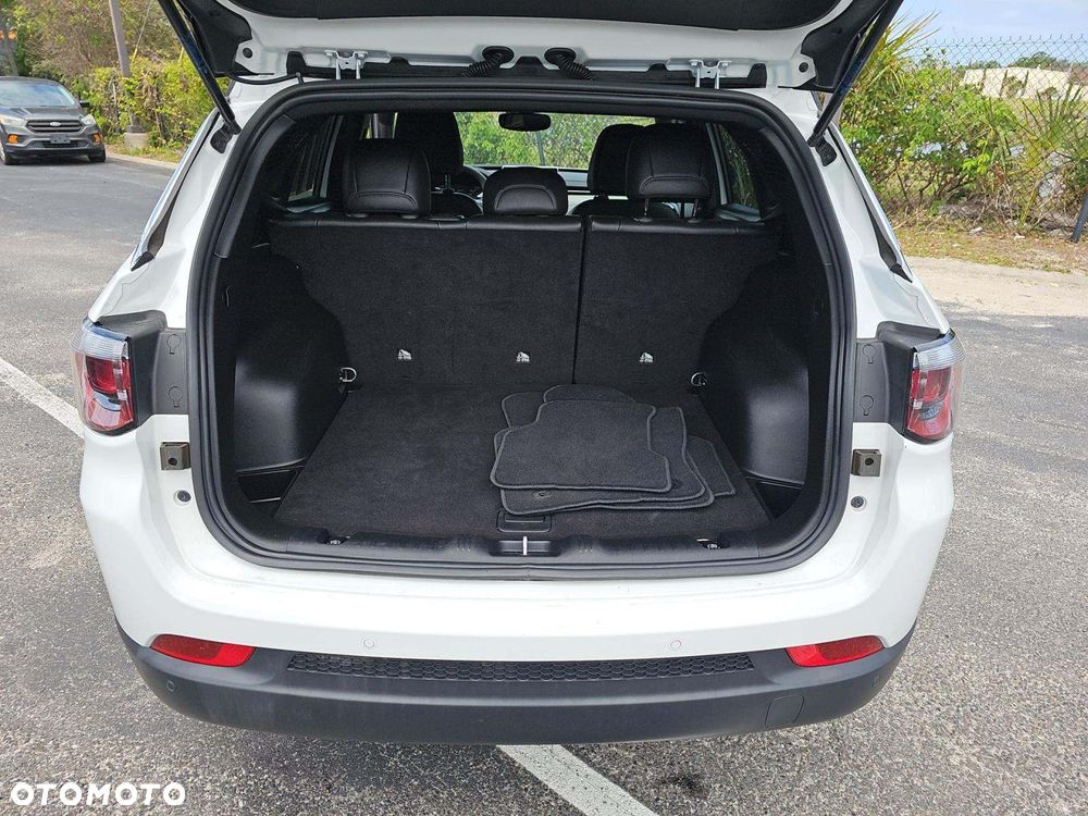 Jeep Compass - 5