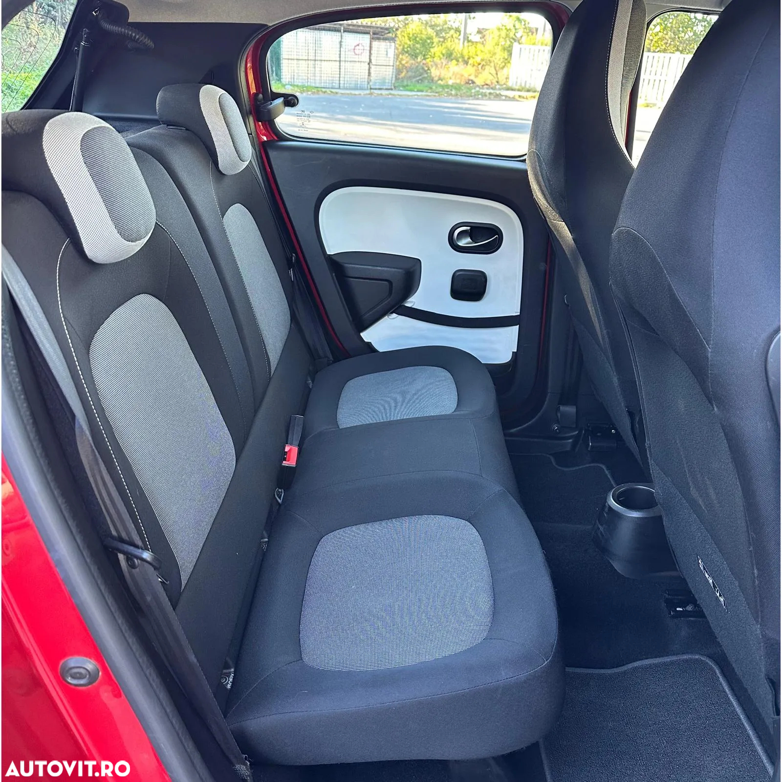 Renault Twingo SCe 75 INTENS - 8