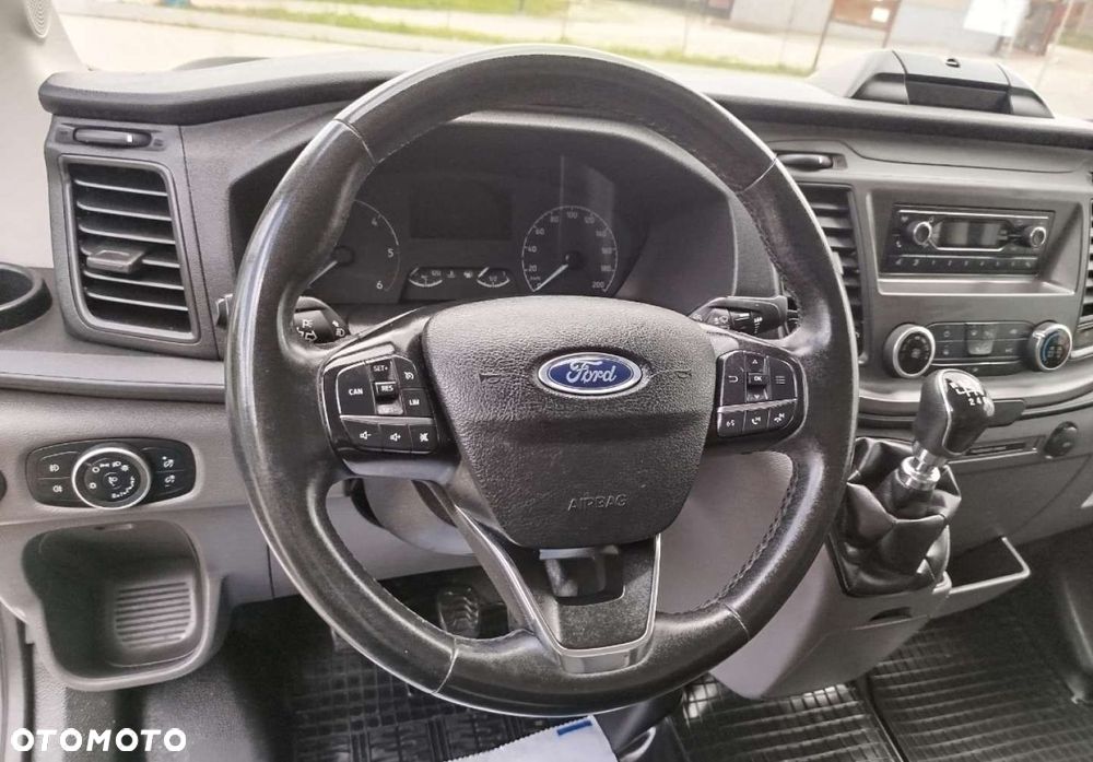 Ford Transit - 18