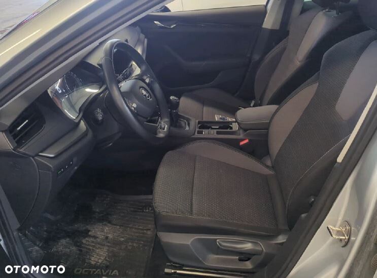 Skoda Octavia - 5