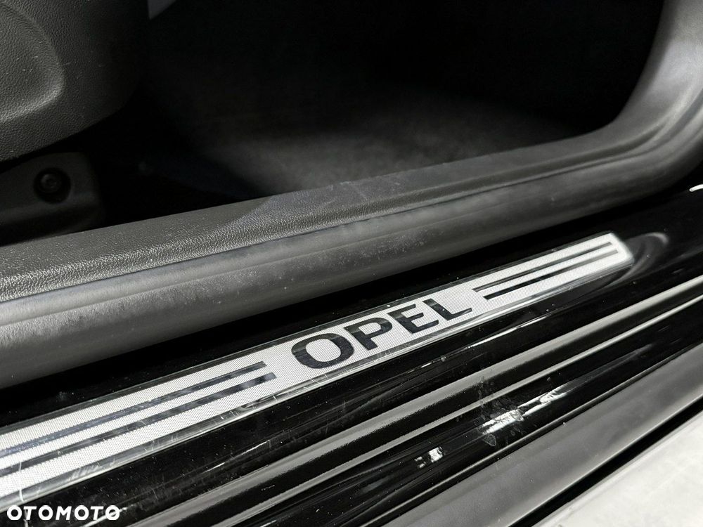 Opel Insignia - 34
