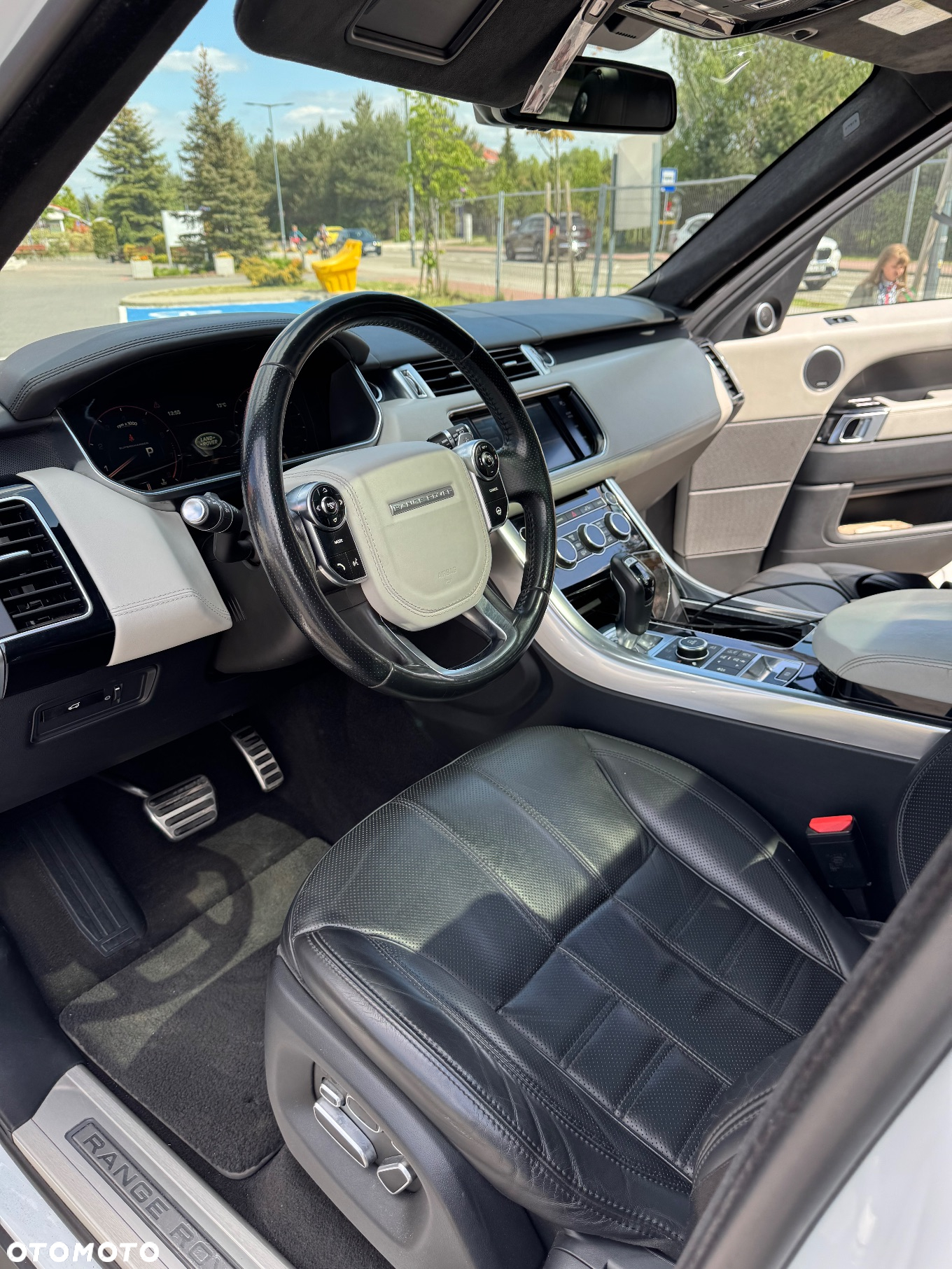 Land Rover Range Rover Sport - 17