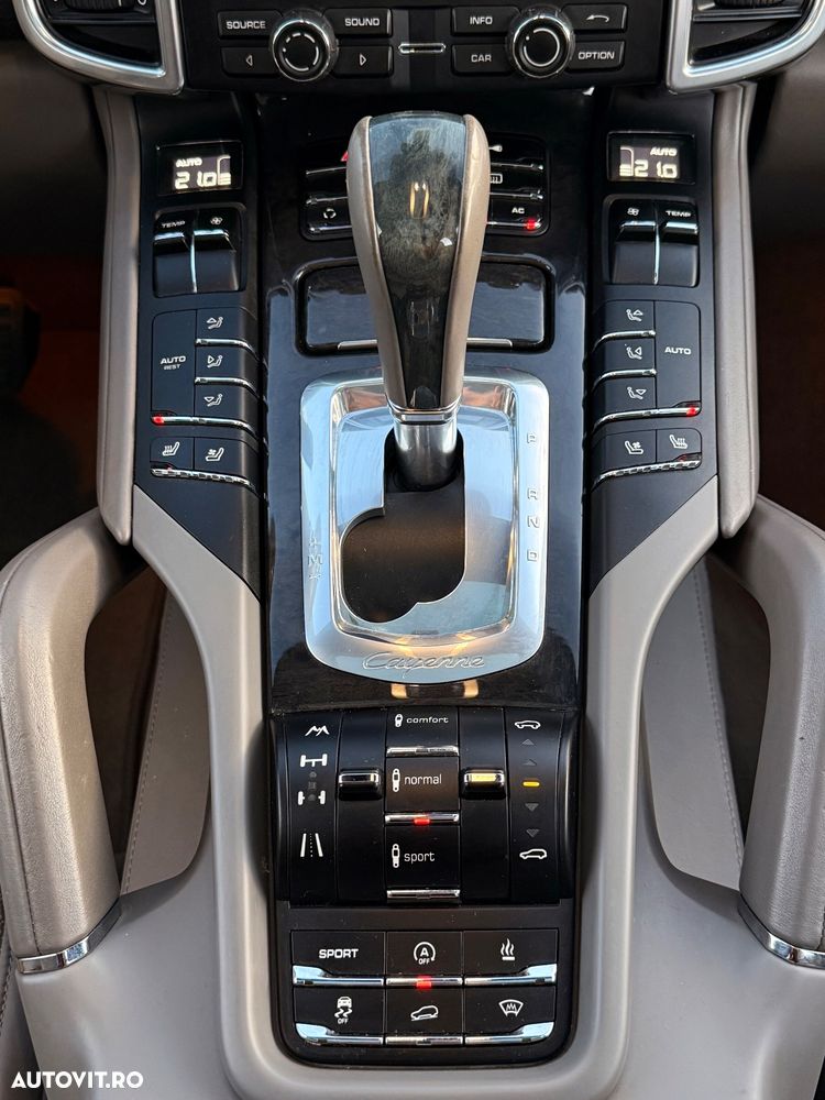Porsche Cayenne 3.0 L V6 - 19