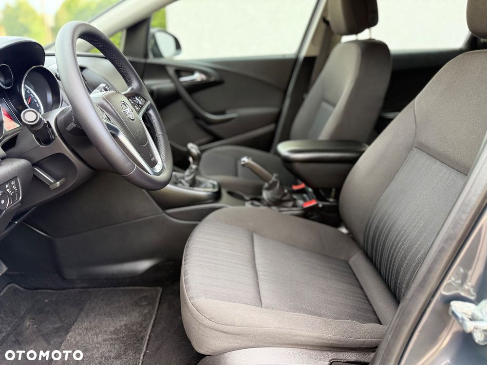Opel Astra 1.4 Selection - 18