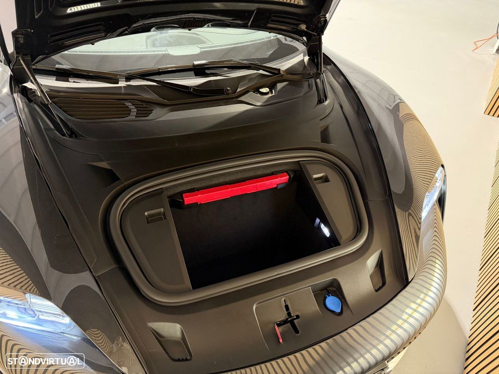 Porsche Taycan Cross Turismo 4 - 26