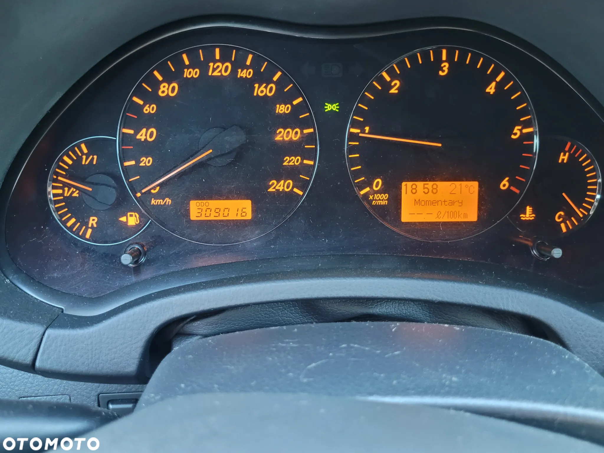 Toyota Avensis 2.0 D-4D Sol Premium - 7