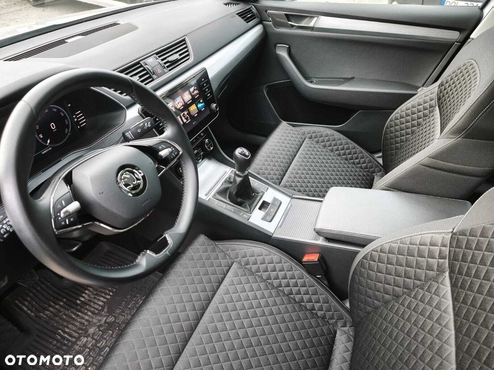 Skoda Superb 1.5 TSI Ambition - 8