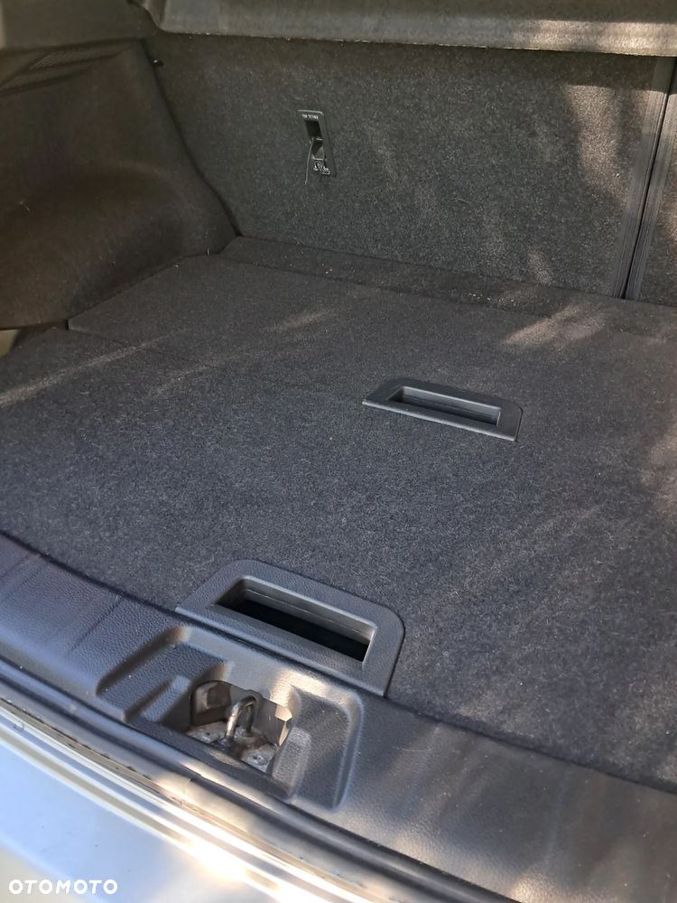 Nissan Qashqai 1.5 dCi N-Connecta - 12