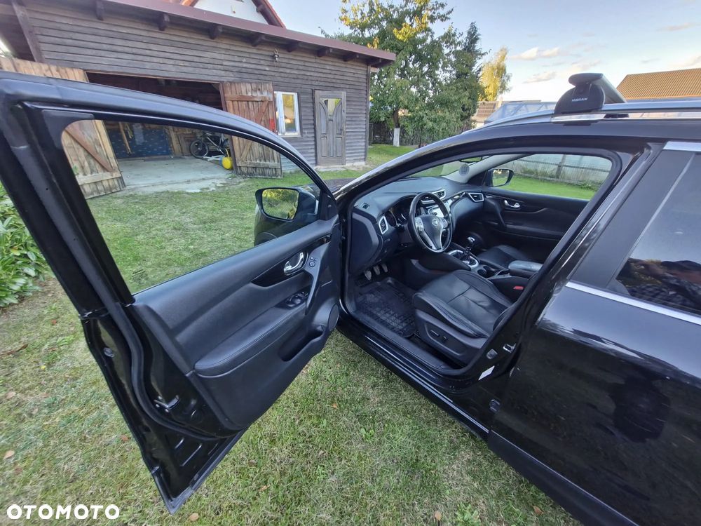 Nissan Qashqai 1.6 dCi 4x4 Tekna - 14