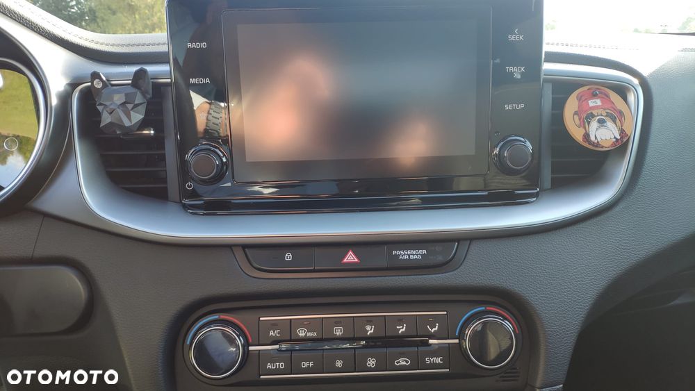 Kia XCeed 1.5 T-GDI M - 12