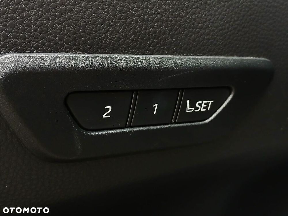 Toyota C-HR 2.0 PHEV Dynamic Force Tokyo Edition - 37