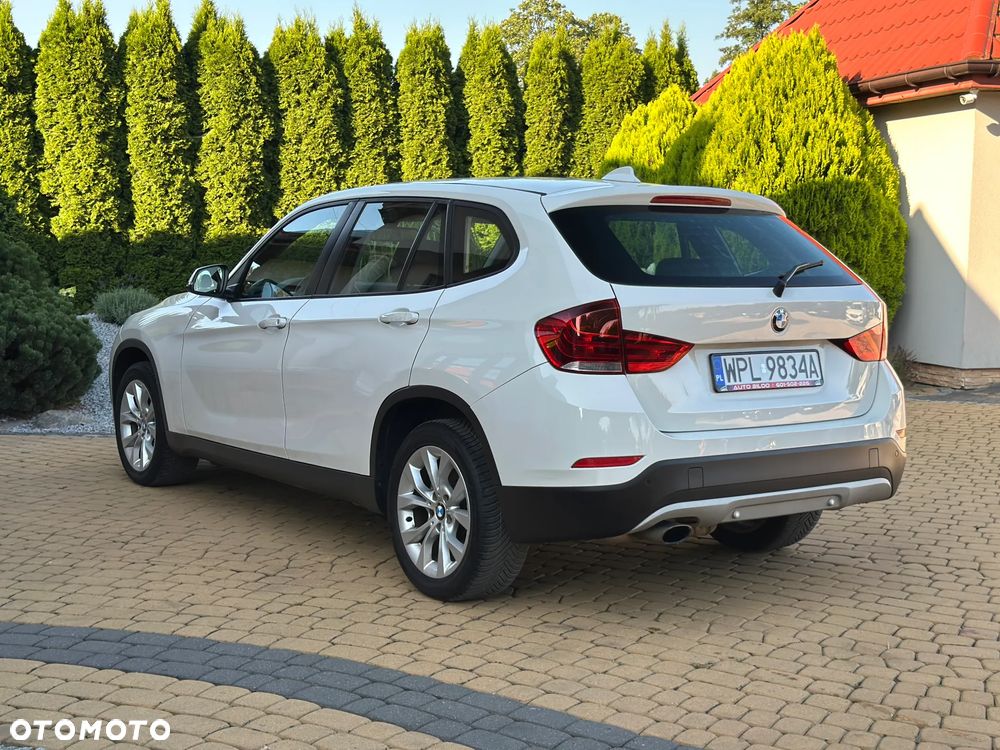 BMW X1 sDrive18i xLine - 10