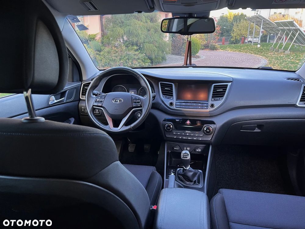 Hyundai Tucson blue 1.7 CRDi 2WD Style - 16