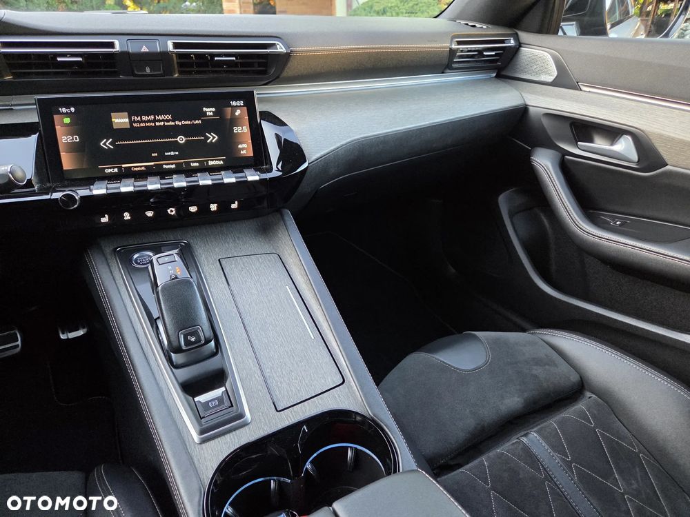 Peugeot 508 1.5 BlueHDi GT Line S&S EAT8 - 32