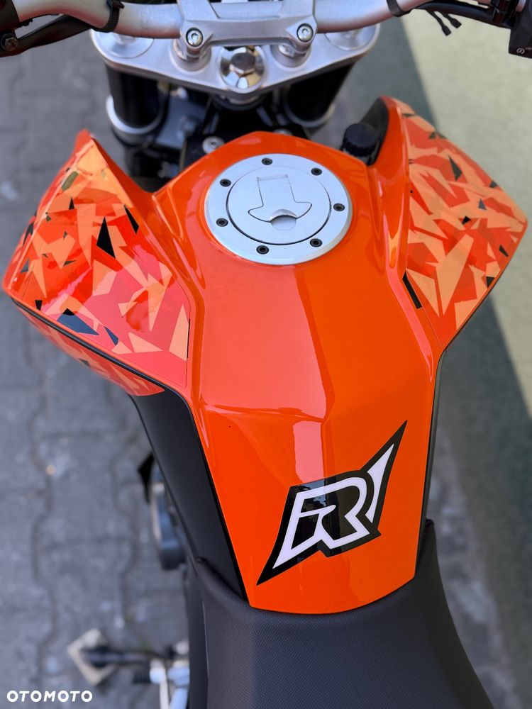 KTM Duke 125 - 34