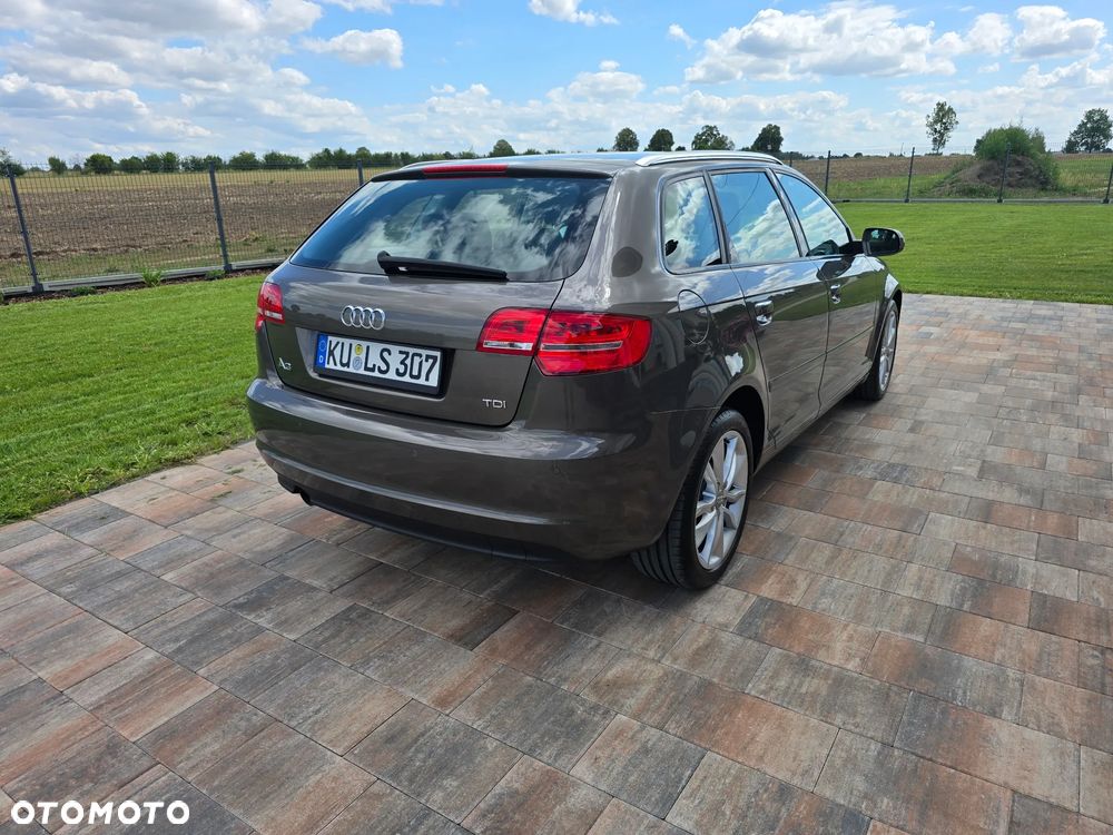 Audi A3 Sportback 2.0 TDI Ambiente - 16