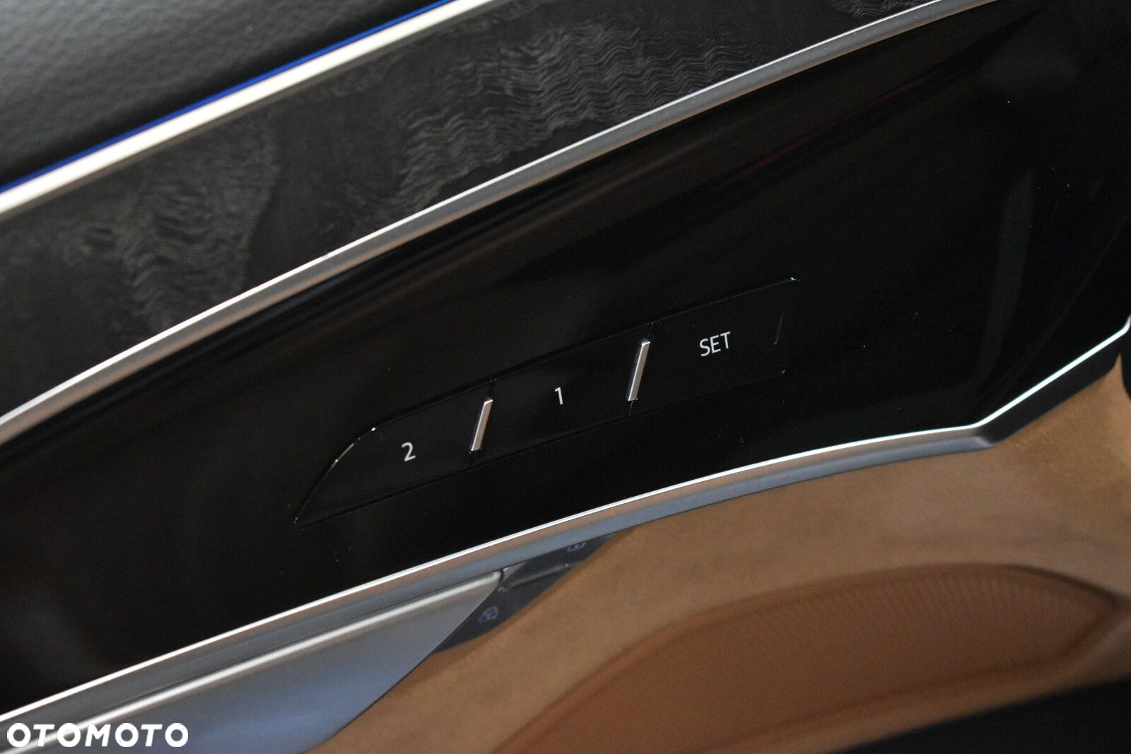 Audi A8 - 8