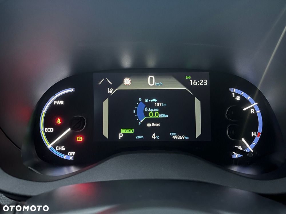 Toyota Yaris Cross - 17