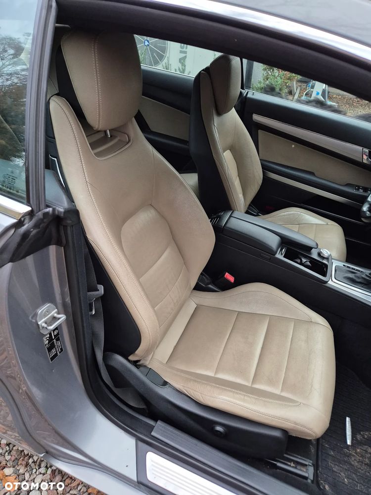 Mercedes-Benz Klasa E - 6