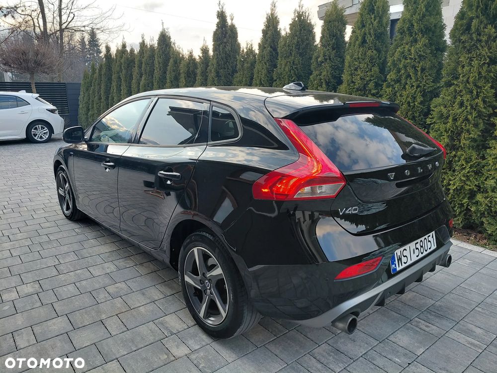 Volvo V40 T2 Summum - 9