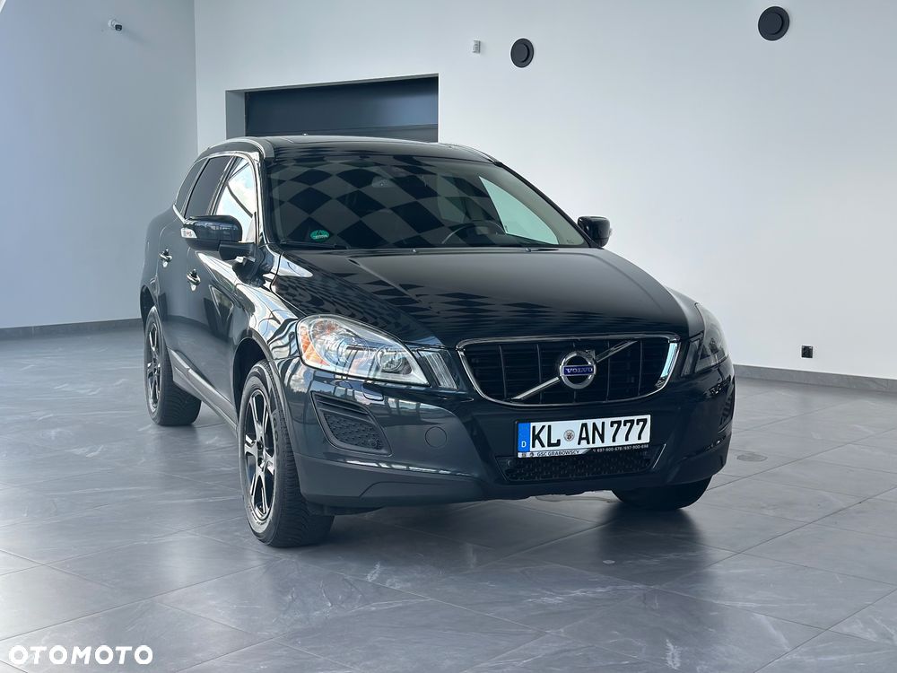 Volvo XC 60 - 4