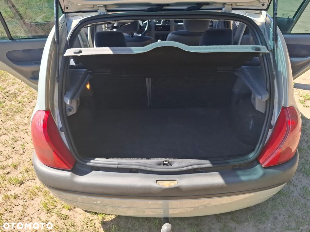 Renault Clio 1.4i RT - 6