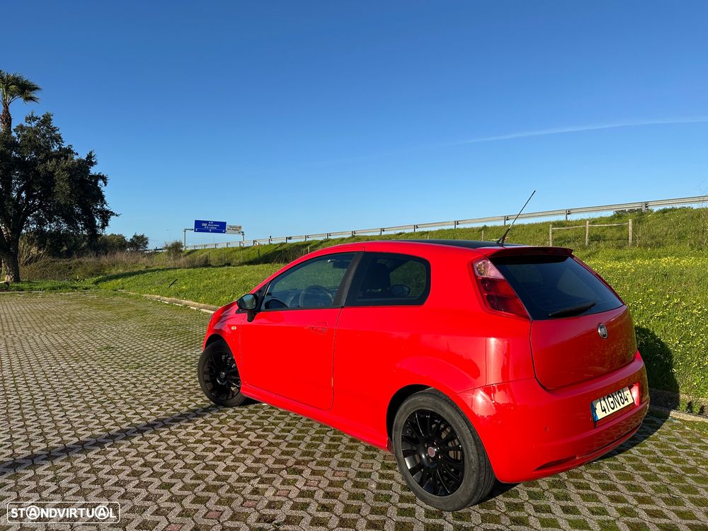 Fiat Grande Punto 1.2 Redbull Blue Elements - 2