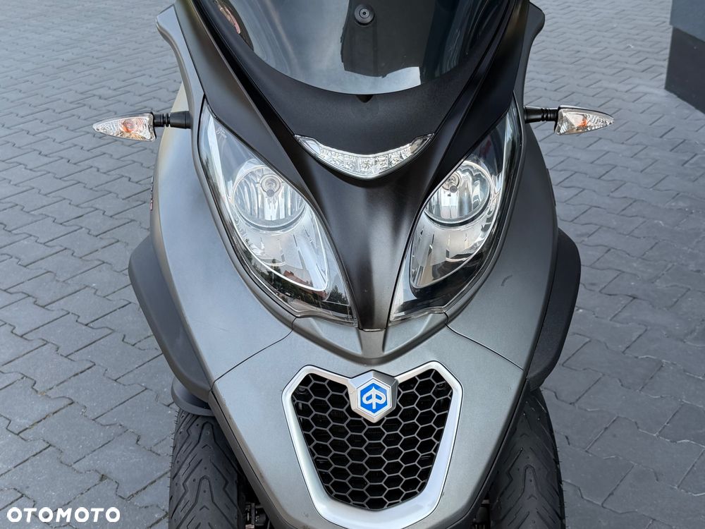 Piaggio MP-3 - 22