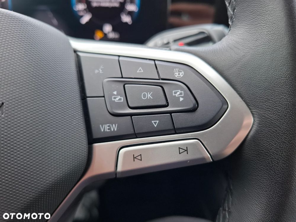 Volkswagen Passat Variant 2.0 TDI SCR Elegance DSG - 24