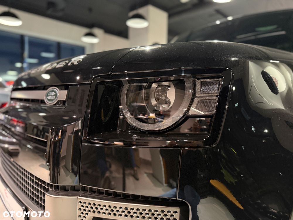 Land Rover Defender 2.0 D240 HSE - 3